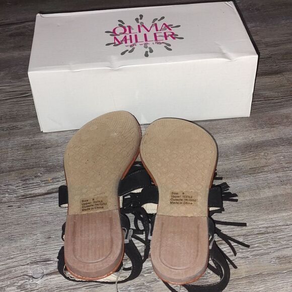 Olivia Miller Black Fringe Sandals Sz 5 NIB - Picture 5 of 6